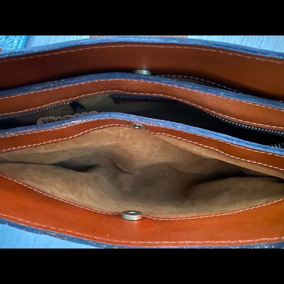 DESIGNED BY PATRICIA NASH!!! Like New. Rienzo Satchel Purse, 100%leather - Picture 3 of 10